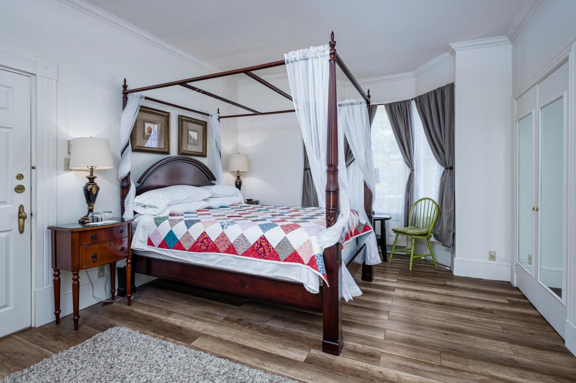 The Elizabeth Manor Guesthouse Сент Джонс Екстериор снимка